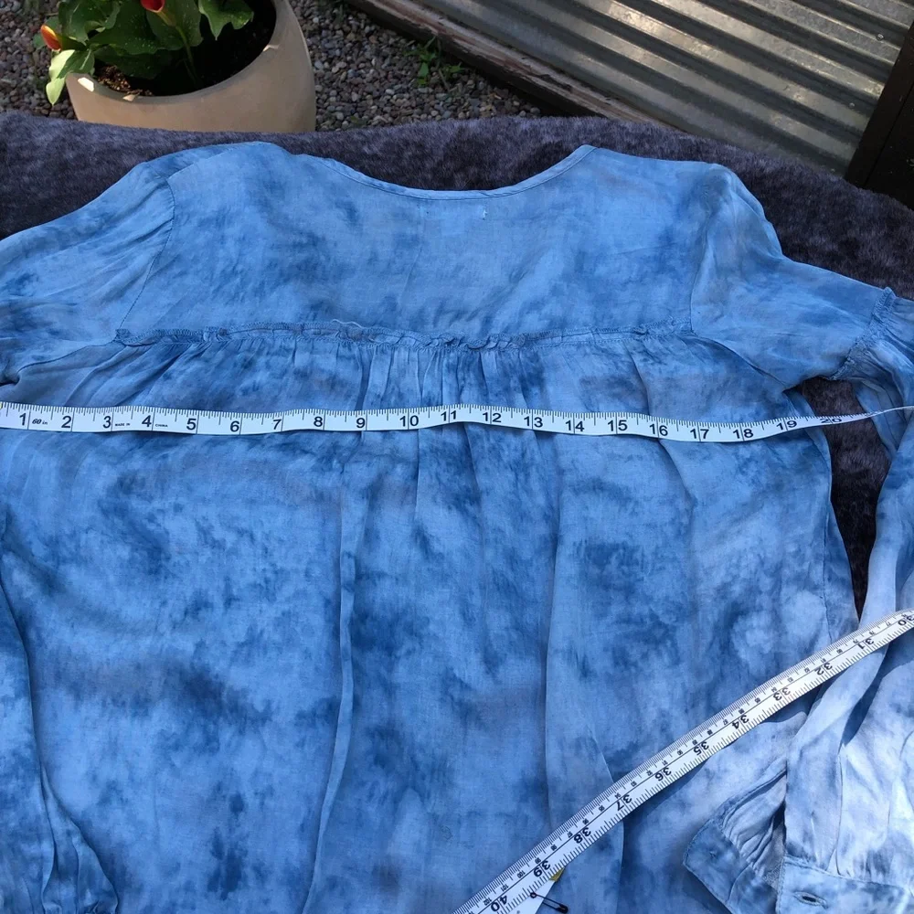 Amuse Society blouse in beautiful cloudy blue color. - Picture 3 of 3